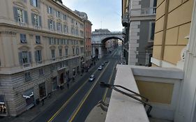 Check-Inn Rooms Genova Centro